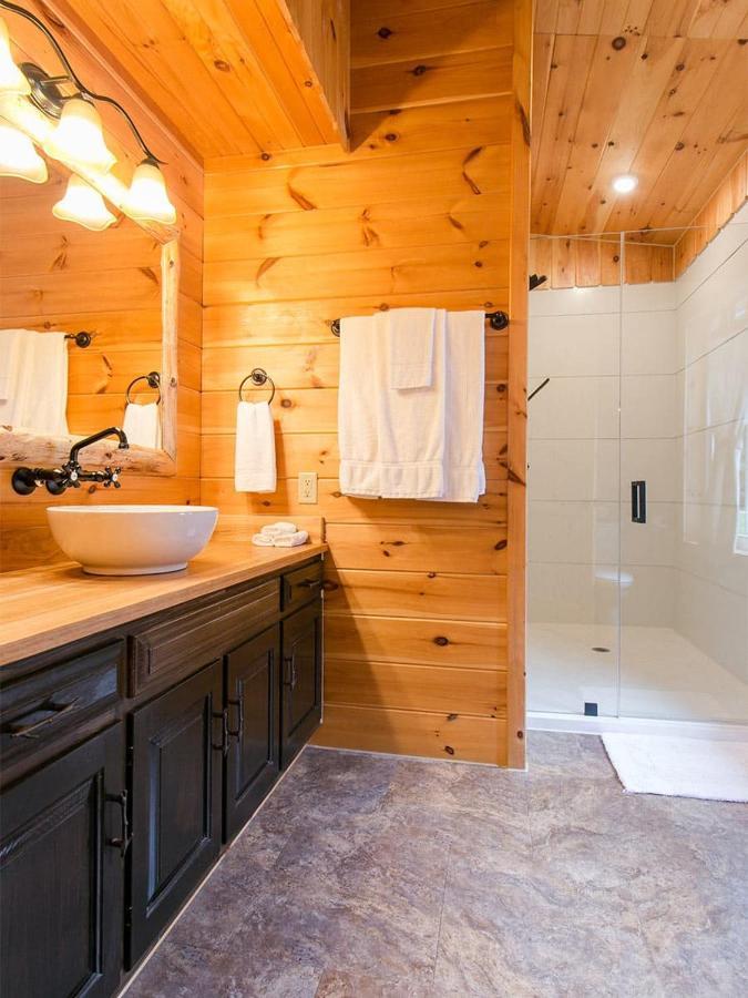 Farmhouse By Amish Country Lodging Millersburg