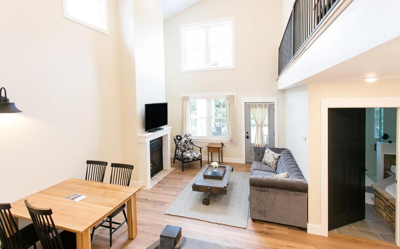 Farmhouse By Amish Country Lodging 4* Millersburg