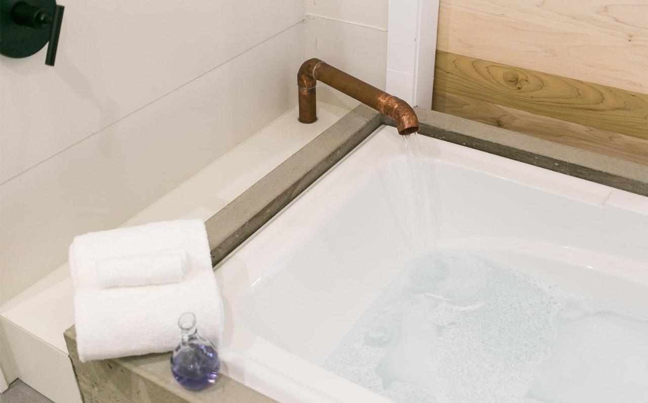 Farmhouse By Amish Country Lodging 4* Millersburg